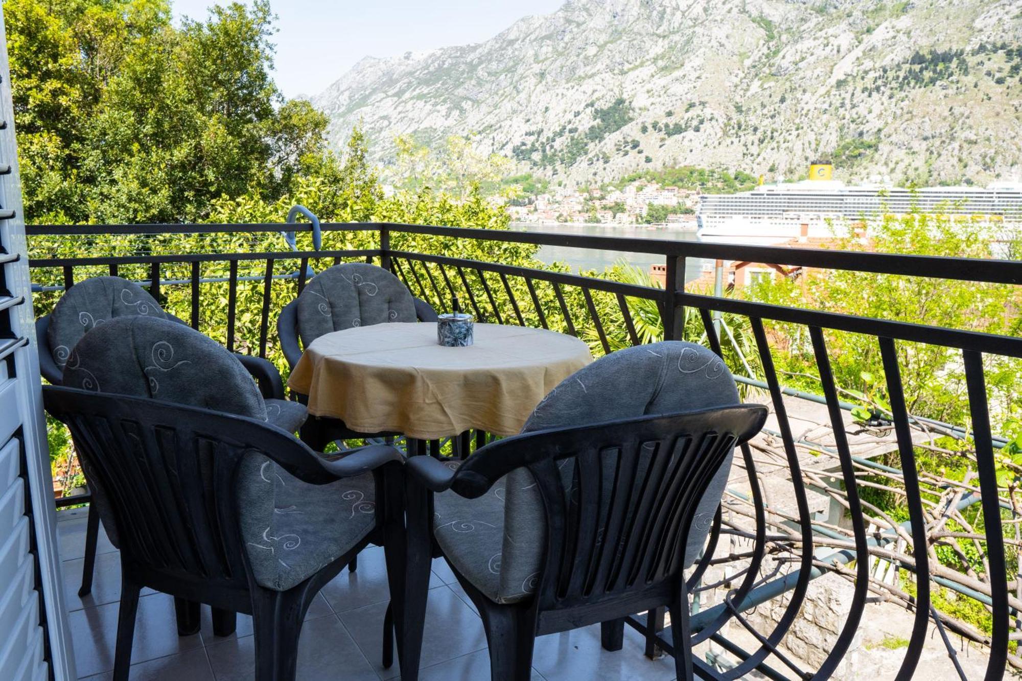 M&B Apartment Kotor Dış mekan fotoğraf