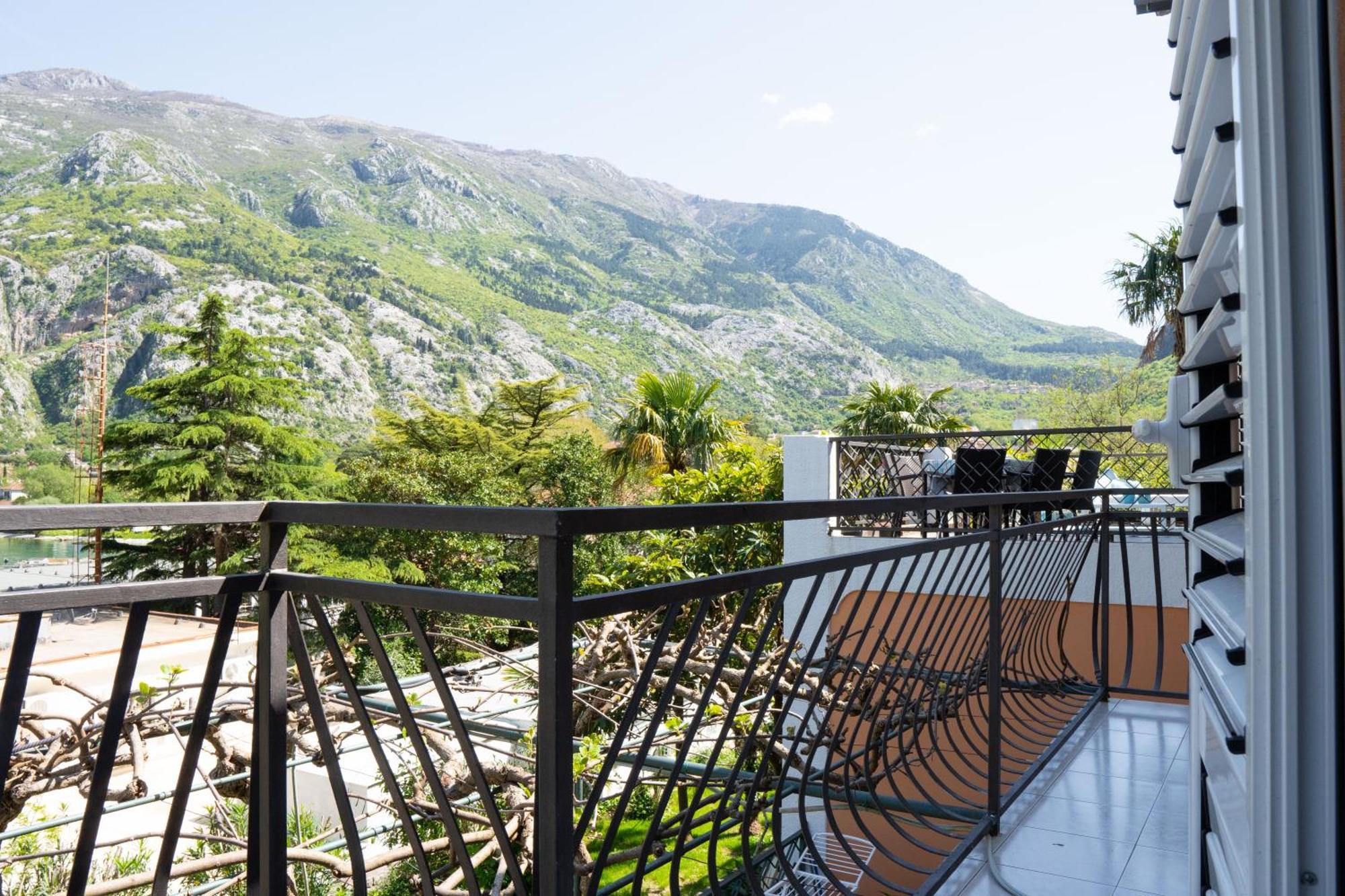 M&B Apartment Kotor Dış mekan fotoğraf
